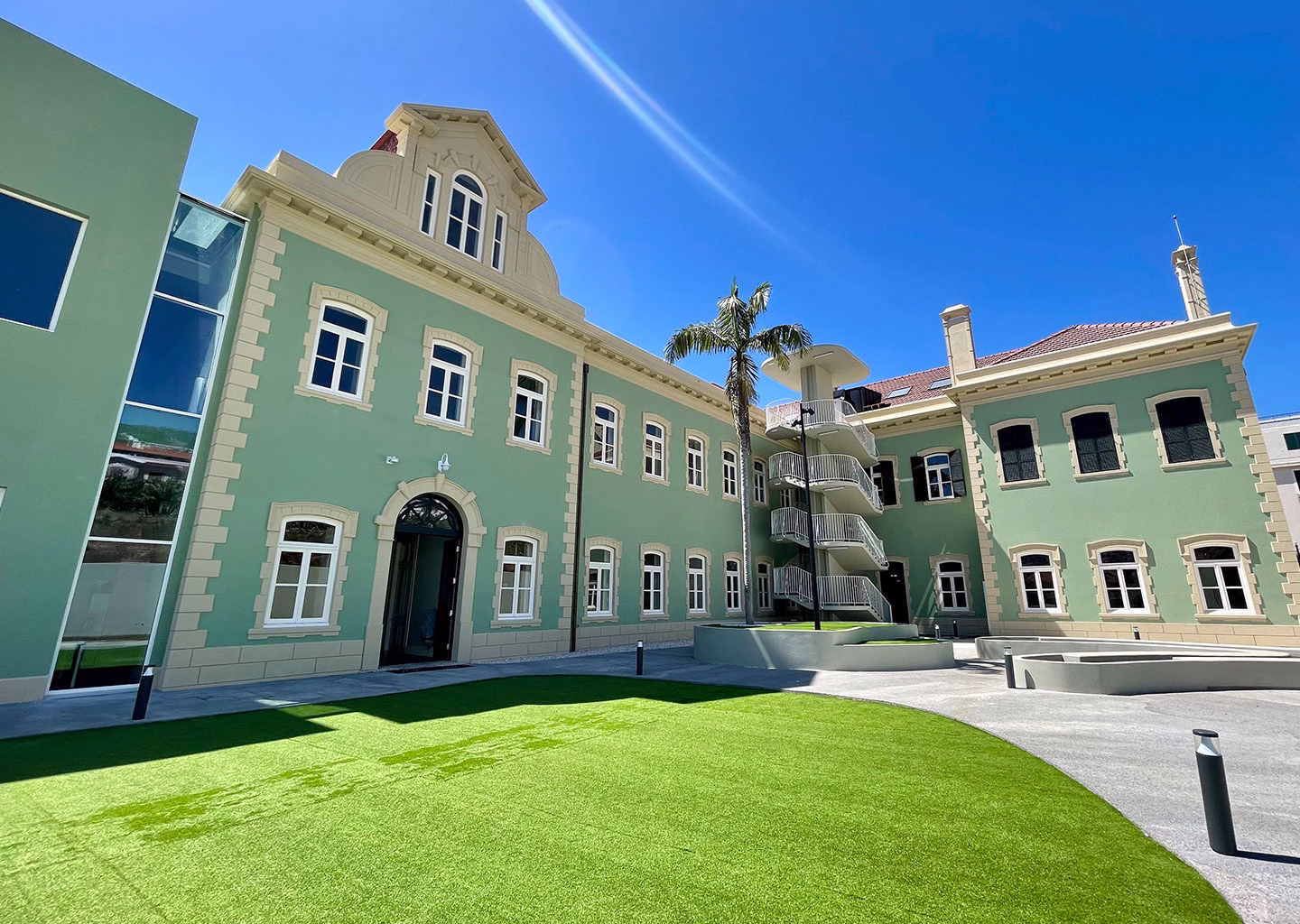 book a tour
